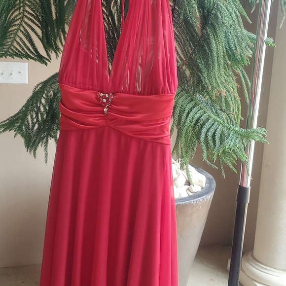 XOXO Halter Top Broach Mini Dress - Picture 1 of 3